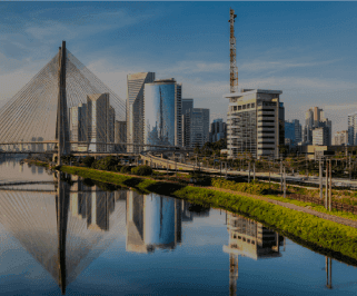 ônibus saindo da Rodoviária de Guarujá para São Paulo